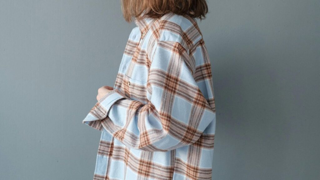 The effortless oversized shirt