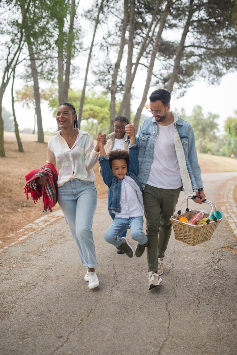 family going a picnic